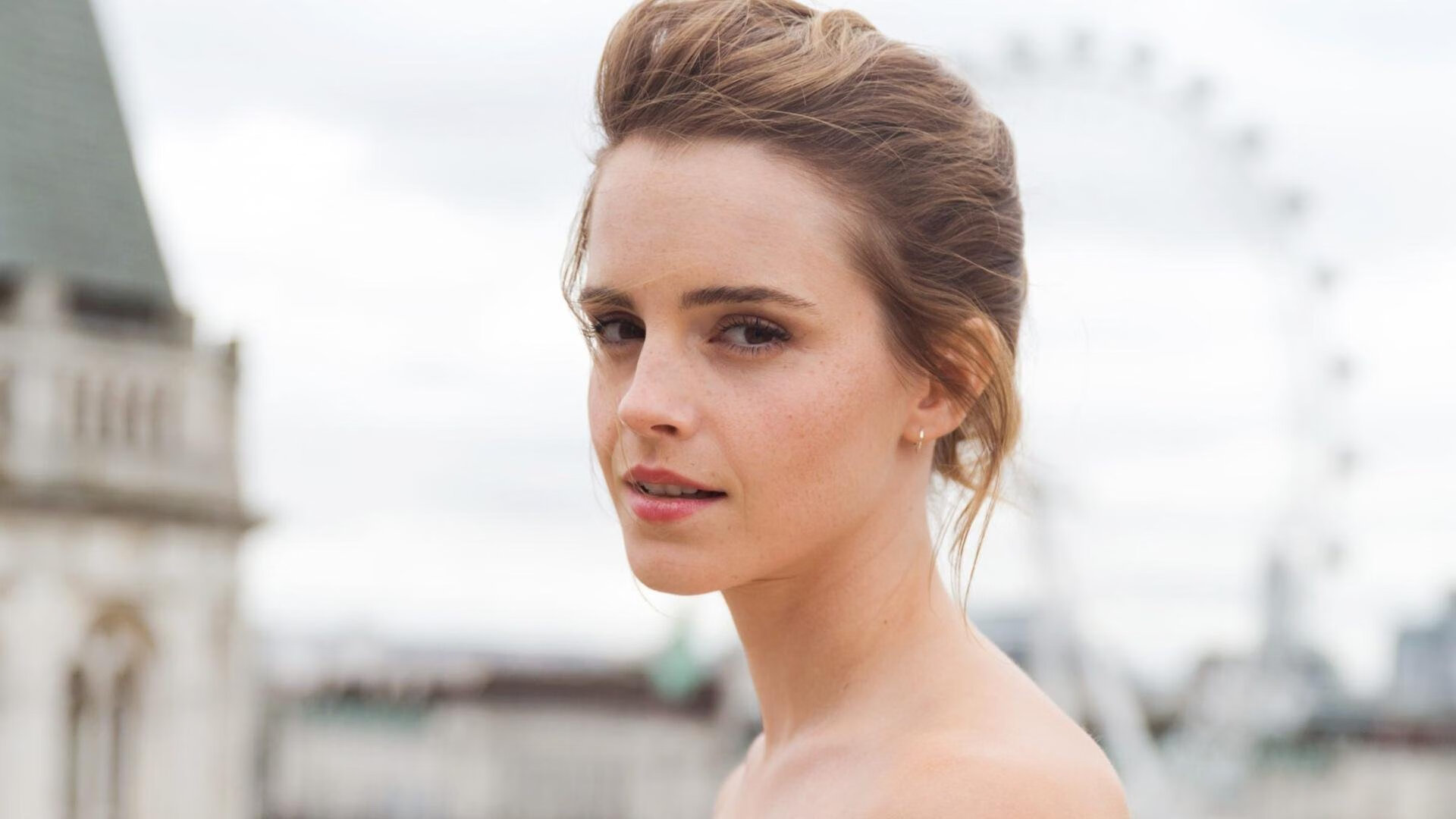 速度与毅力的双重奏,F1揭幕战与CBA爆冷夜的体育启示