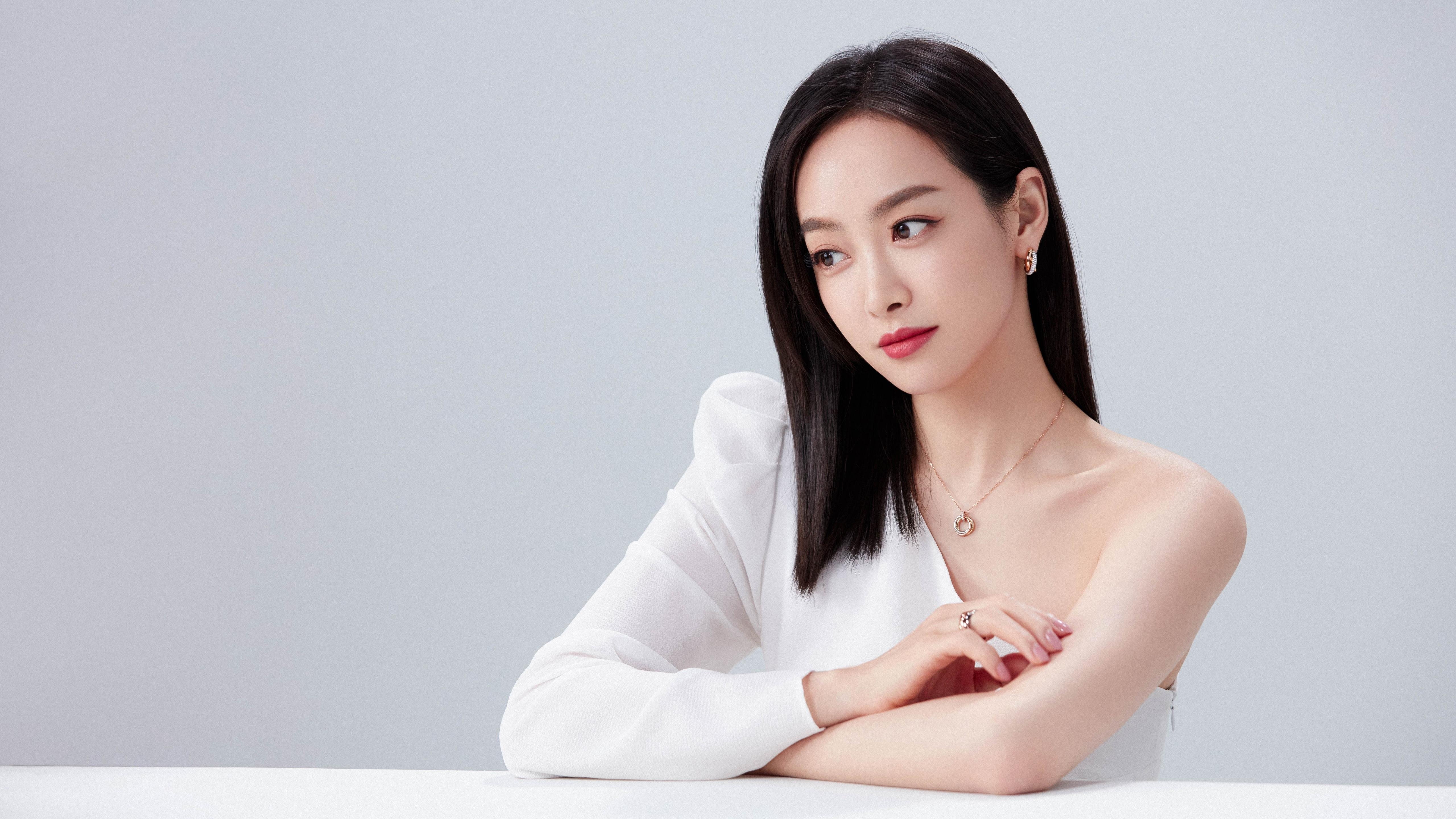 以下是为您构思的标题与文章